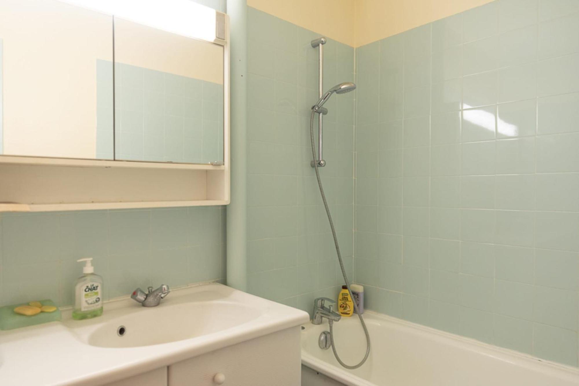 Апартаменты Lovely 66 M 2 Steps From The City Center Булонь-Бийанкур Экстерьер фото